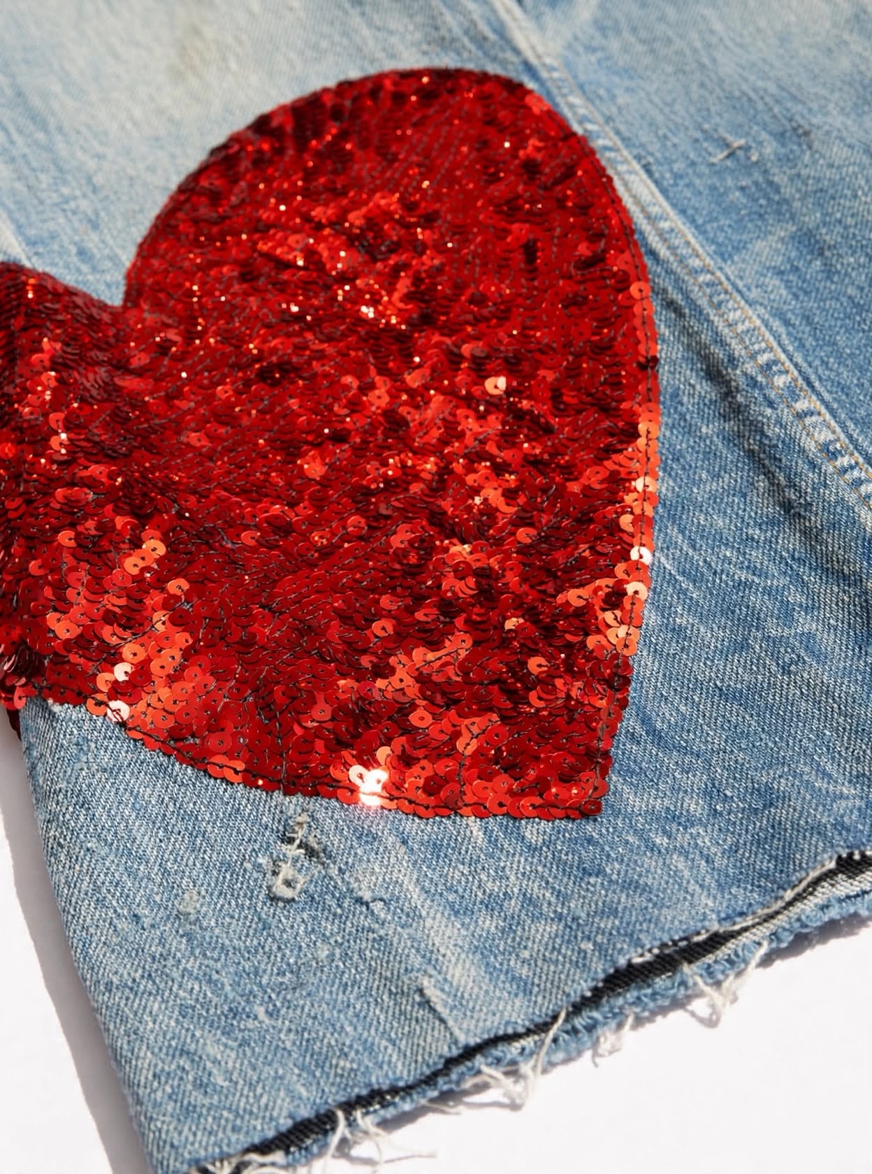 Jeans levis 501 cupido maxi cuori dettaglio
